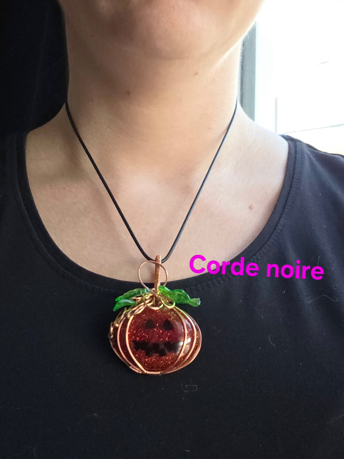 Cordes et chaînes à pendentifs