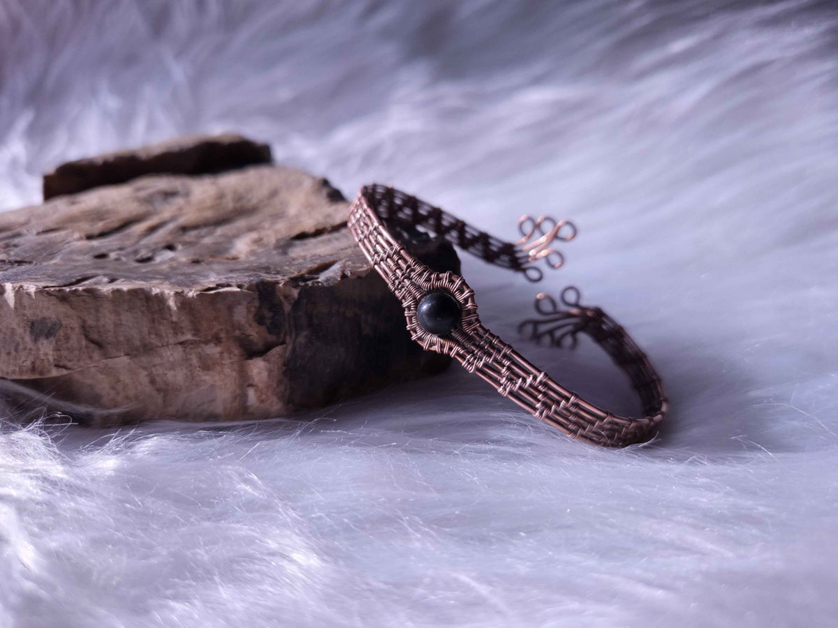 Bracelet tissé et Obsidienne (Tel que fait en direct sur Twitch)